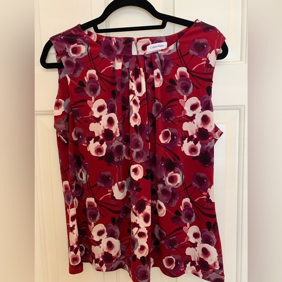 Calvin Klein Wine / White Flowers sleeveless XL. Flattering Gathers at N… - Picture 4 of 5